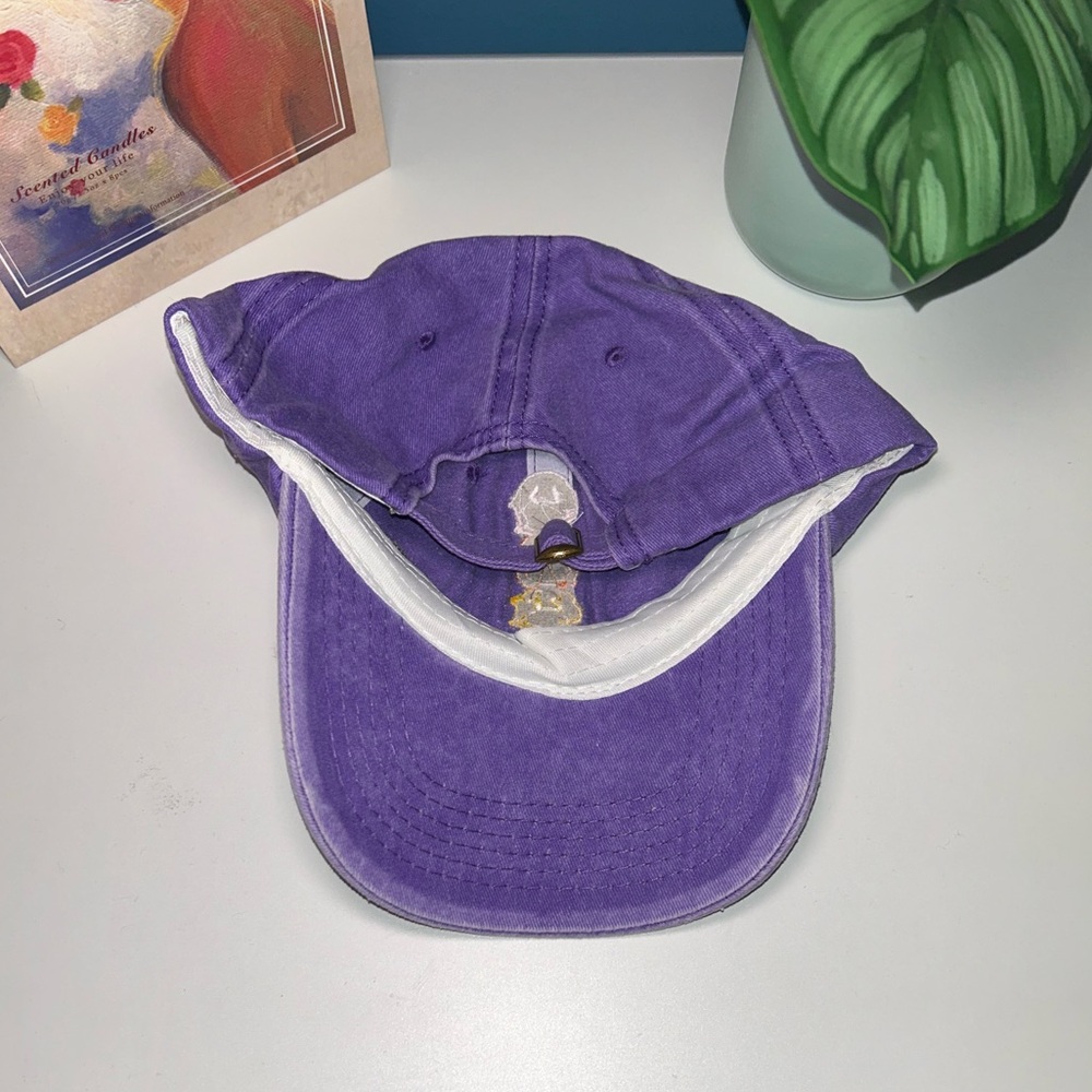WOMENS PURPLE EMBROIDERED SMILEY FACE CAP - Picture 2 of 2